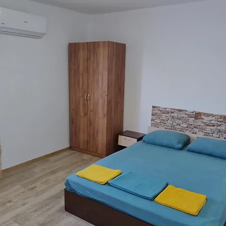 Apartment за гости деко *